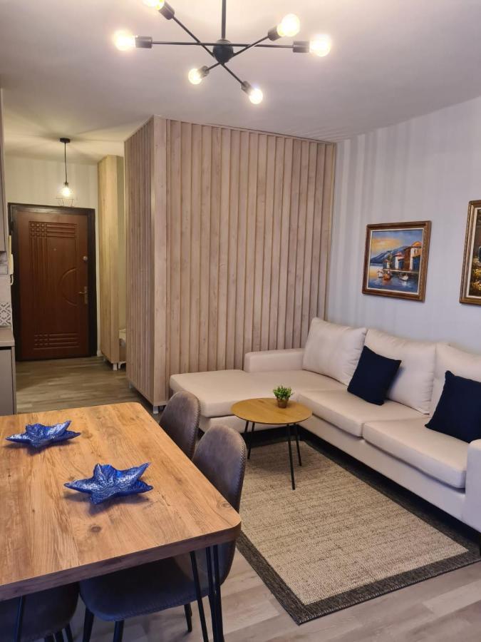 Old Beach Apartment Vlora Exterior foto